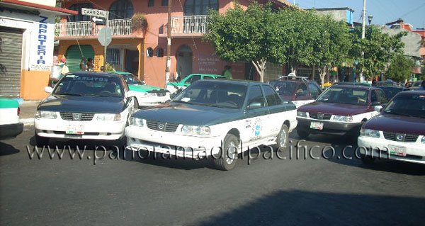 bloqueo-de-taxistas-de-huatulco