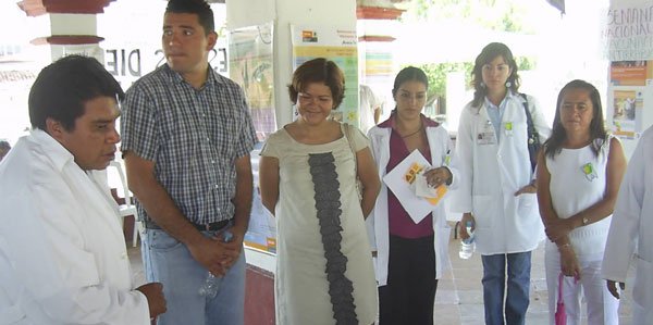 feria-de-salud-en-huatulco