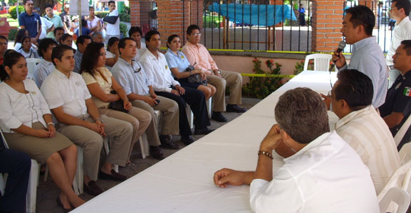feria-nacional-del-empleo-en-huatulco