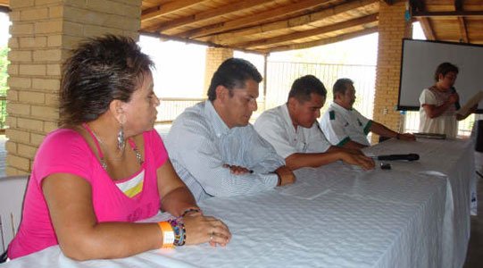 los-pueblos-de-la-costa-exigen-calidad-y-honestidad-a-los-servidores-e2809d-magda-pazos