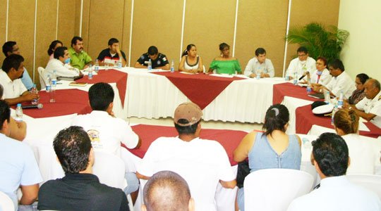 reunion-de-autoridades-para-la-prevencion-de-la-influenza-en-huatulco reunion-de-autoridades-para-la-prevencion-de-la-influenza-en-huatulco