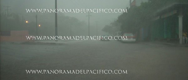 fuerte-lluvias-en-la-costa
