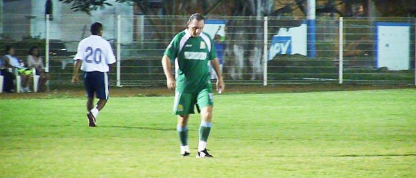 jugador-alex-aguinaga