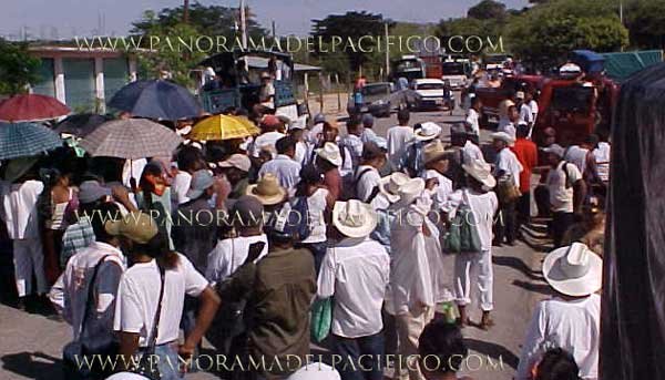 bloqueo-en-pinotepa-nacional bloqueo-en-pinotepa-nacional