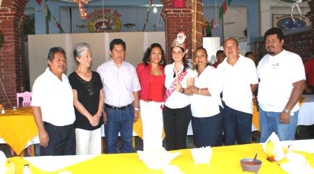 patronato-y-reyna-de-bomberos-de-huatulco