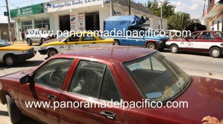 sigue-el-bloqueo-en-pochutla