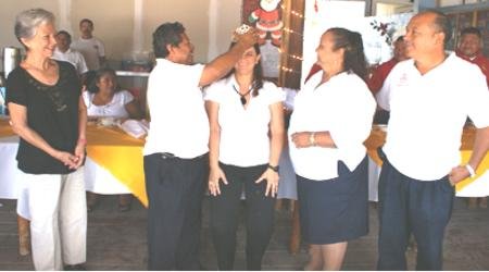 veronica-perez-gonzalez-reyna-de-los-bomberos-de-huatulco