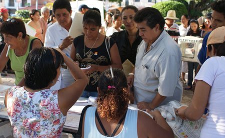 iniciaron-media-hora-despues-casillas-en-huatulco iniciaron-media-hora-despues-casillas-en-huatulco