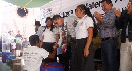 ENTREGA-DE-APOYOS-EN-LA-COMUNIDAD-DE-SAN-AGUSTIN