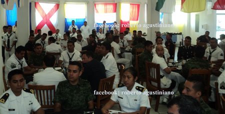 la-marina-comparte-la-sal-y-pan-con-ejercito-mexicano-en-huatulco