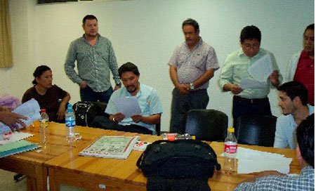 negociaciones-del-sindicato-y-ssa-en-hospital-de-pochutla