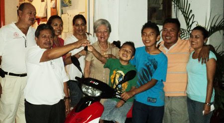 patronato-de-bomberos-entrega-premio-a-ganadores-en-huatulco
