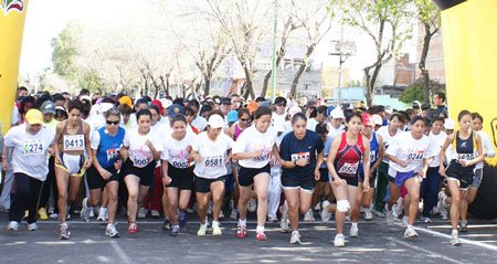 Conferencias,-teatro-y-deporte-para-las-mujeres