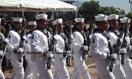 elementos-de-la-marina-en-sector-naval-huatulco
