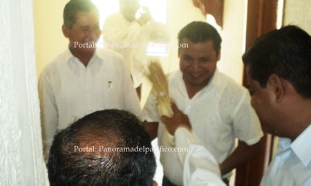 vendicion-al-tesorero-municipal-de-huatuclo-carlos