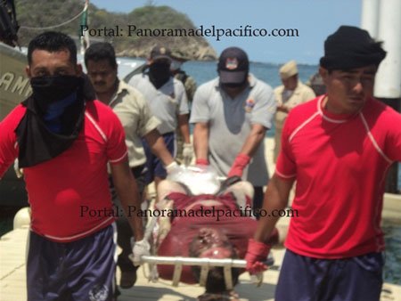 salvavidas-de-la-estacion-de-busqueda-y-rescate-en-huatulco