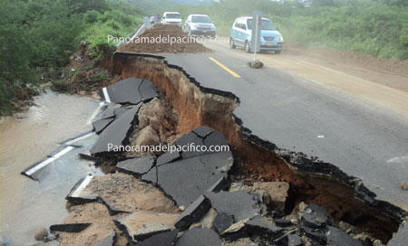 corte-en-la-carretera-federal-200-tramo-huatulco---salina-cruz