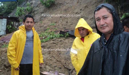 presidente-municipal-de-huatulco-lorenzo-lavariega-recorrio-las-zona-afectada