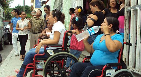 taller-de-sensibilización-de-discapacidades-a-personal-del-Sistema-DIF-Municipal-de-Huatulco