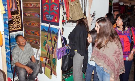 Abre-sus-puertas-el-Pabellón-Nacional-Artesanal-Oaxaca-2011
