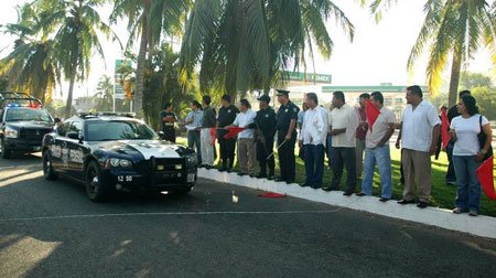 Por-un-servicio-de-calidad-LLA-da-banderazo-a-operativo-vacacional