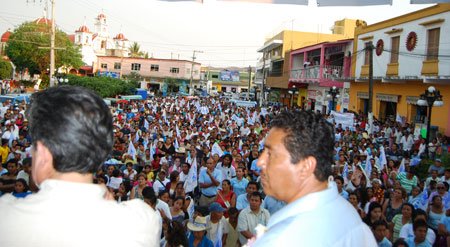 Diódoro-refuerza-campañas-del-candidato-del-pueblo-Víctor-Cruz-Vásquez