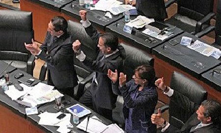 Aprueba-el-Senado-democracia-sindical