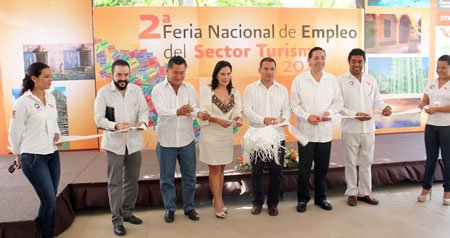 Feria-de-Empleo-en-huatulco