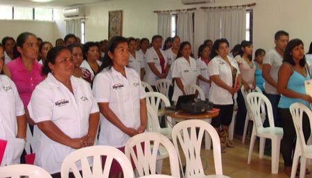 En-Huatulco-inauguran-curso-de-capacitación-en-auxiliares-de-diagnósticos-2012