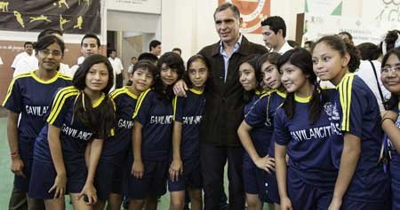 Gabino-Gobernador---Inauguración-Olimpiada