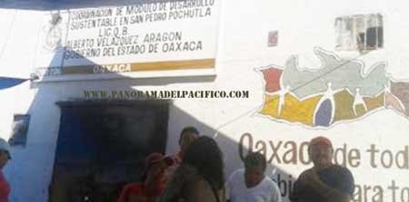 toman-oficinas-de-gobierno-y-tiendad-maestros-de-seccion-22
