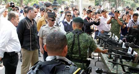expo-militar-en-El-Llano-06