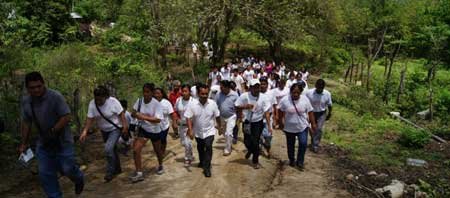Comunidades-de-Huatulco--respaldan-proyecto-de-Darío-Pacheco