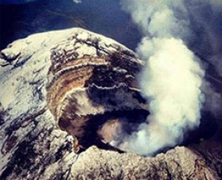 Impresionantes-imágenes-de-las-entrañas-del-Popo!
