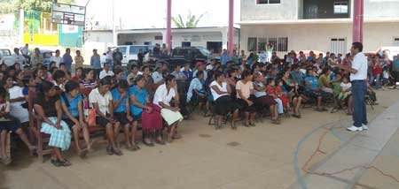 las-comunidades-de-la-sierra-estan-con-chanito