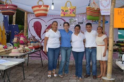 Alianza “Unidos por Ayudar”, realiza kermes en apoyo a programas