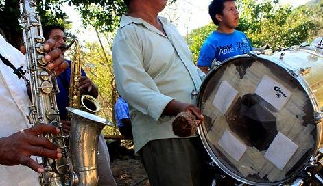 Realizan fiesta patronal en Cerro Chino, Huatulco