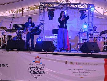 Ana Díaz y la agrupación Paulina y el Buscapié dan muestra de su talento en Santa Rosa y Cinco Señores