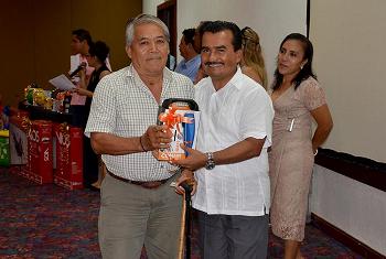 Celebra Gobierno Municipal día del padre