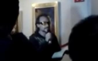 Funcionario ordena suspender lectura de poesía porque los versos “agraviaban” a Peña