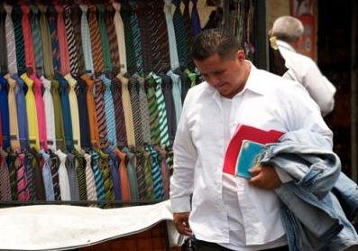 Ser profesionista es poco rentable, revela la OCDE