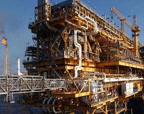 Pemex busca socios para producir crudo fuera del país