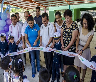 Inaugura Gobierno de Huatulco techado en jardín de niños de La Erradura