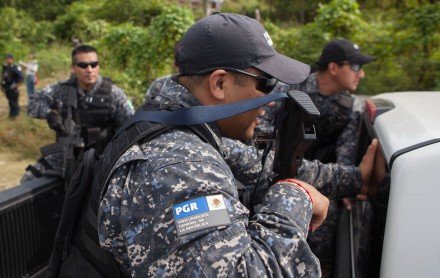 Durante búsqueda de normalistas han sido hallados 55 cadáveres y 50 fosas