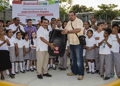 Inaugura Darío Pacheco magna obra de pavimentación en el Sector H3 de Santa Cruz Huatulco