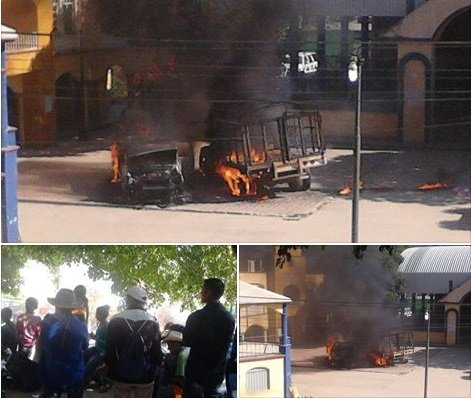 Arde Conflicto En Santiago Ixtayutla, Pobladores Queman Dos Unidades De Motor
