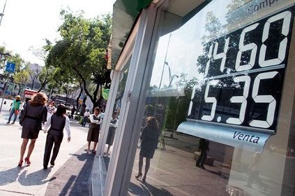 Peso mexicano regresa al nivel del 2009