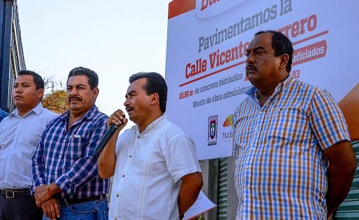 Fortalece Darío Pacheco a la cabecera municipal con obras de pavimentación 1