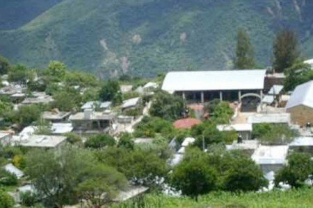 Retienen a munícipe de Santa María Texcatitlán