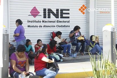 Toma Sección 22 oficinas del INE por caso Ayotzinapa
